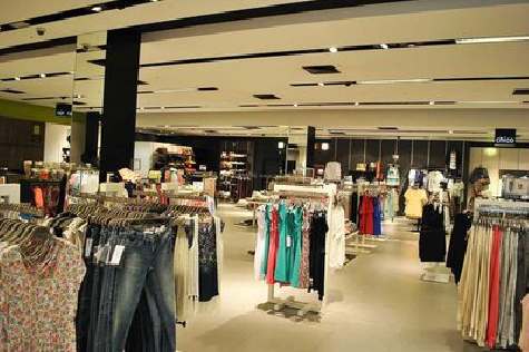  平利商场里的店面怎么装修？